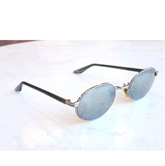 Vintage Ray-ban W2319 NWAS sunglasses Oval  Silver Black Unisex - Picture 1 of 9
